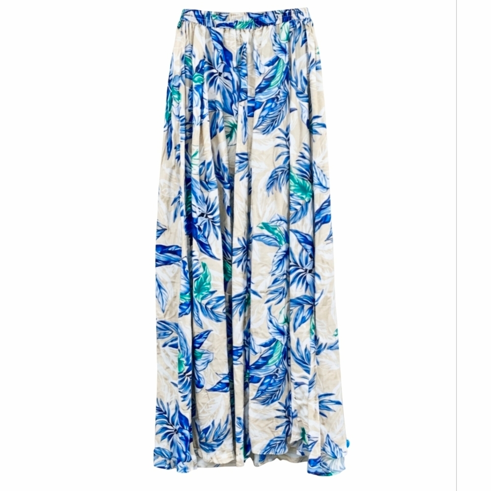Nwot - Cupio Maxi skirt size small very flowy skirt
